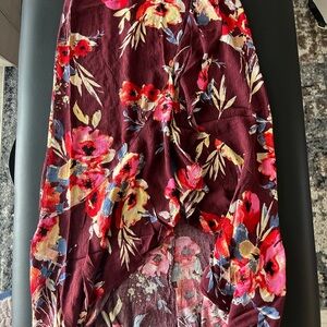 Women’s xhilaration flowy flower pattern skirt XS